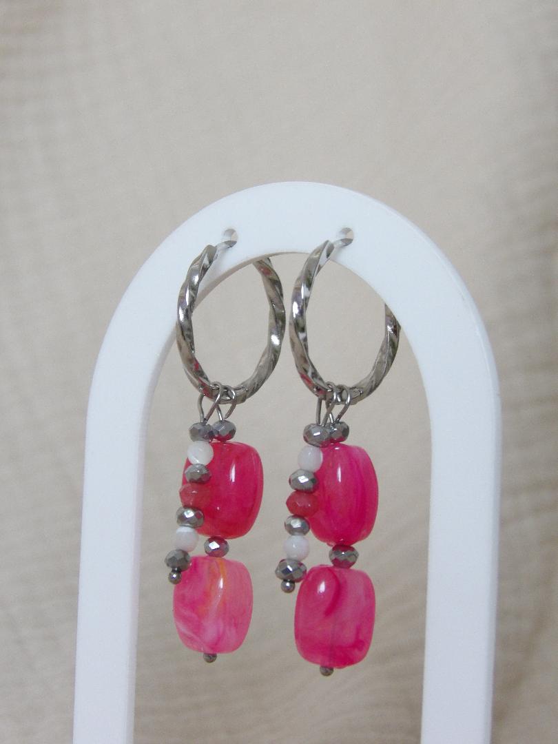 Boucles d'oreilles Yuna jade rose nacre perles acrylique fait main