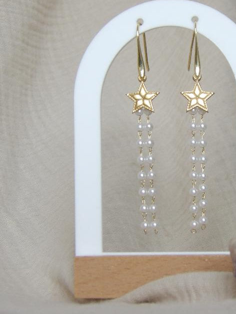 Boucles d'oreilles Stella chaîne nacre étoile fait main